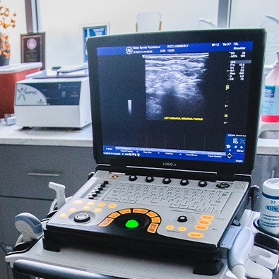 Ultrasound image on computer screen